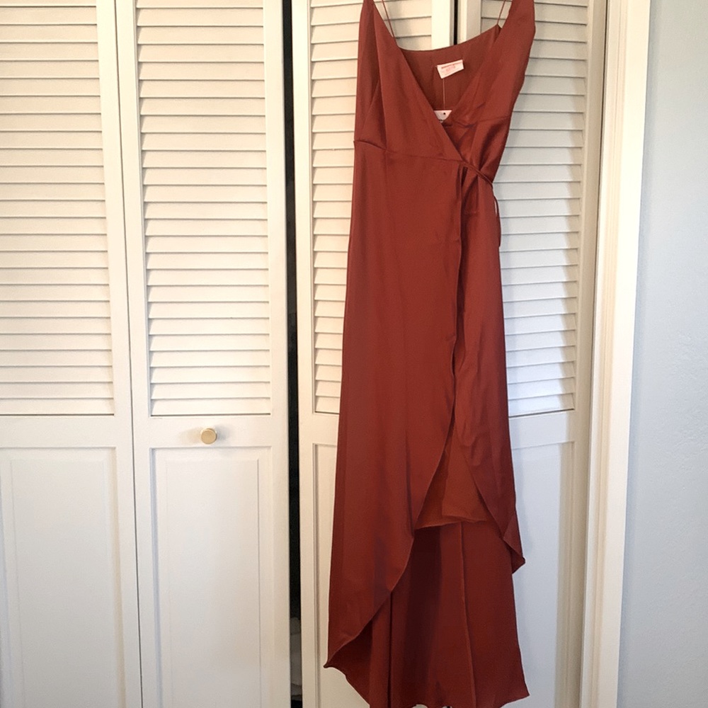 Showpo Copper Dress, V Plunging Neck. Never Worn